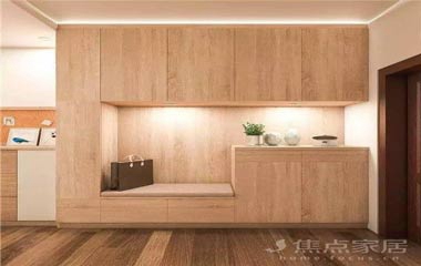 玄關裝修不要再做傳統鞋柜了，現流行鞋柜裝成這樣，實用十倍