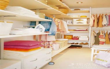 衣柜如何做到實用美觀兩不誤？看看就全明白了！