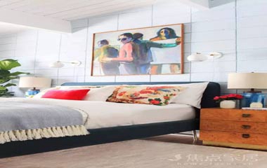 想提高臥室顏值？請(qǐng)好好利用這面床頭背景墻！