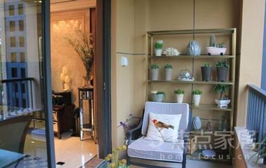 現代簡約客廳陽臺一體效果圖