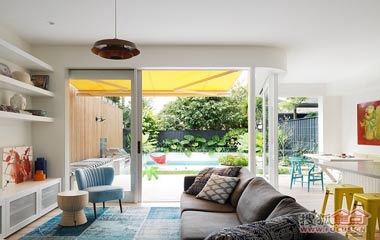 郁郁蔥蔥 富有質感的悉尼簡約翻新住宅