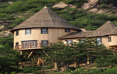 薰衣草包圍的童話城堡