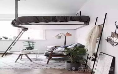 單身公寓沒有臥室？你可以試試這樣的床，3米層高也夠！