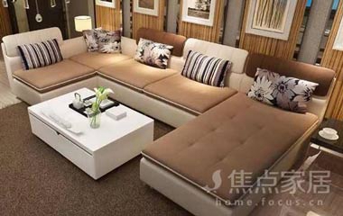 家里沙發一定不能把它擺成這種形狀，要不住下去會變窮的