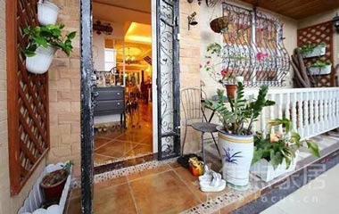 教你打造漂亮的陽臺花園，讓陽臺煥發