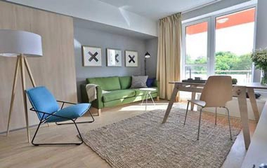 80后的創意小家 折疊桌跑墻上去