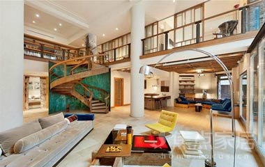 樓梯顯豪華美感紐約復(fù)式閣樓之家
