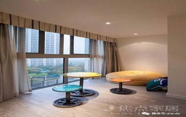 現(xiàn)代工業(yè)風(fēng) 這個(gè)樓梯的顏色好活力！