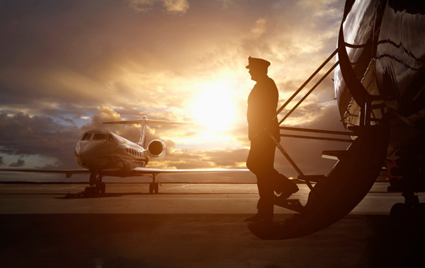 巴迪斯:挺立的領(lǐng)航者姿態(tài)